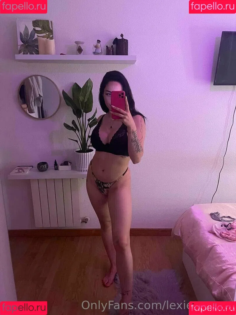 lexiemoonx Onlyfans Photo Gallery 