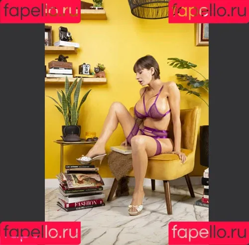 Marie Claude Bourbonnais Onlyfans Photo Gallery 