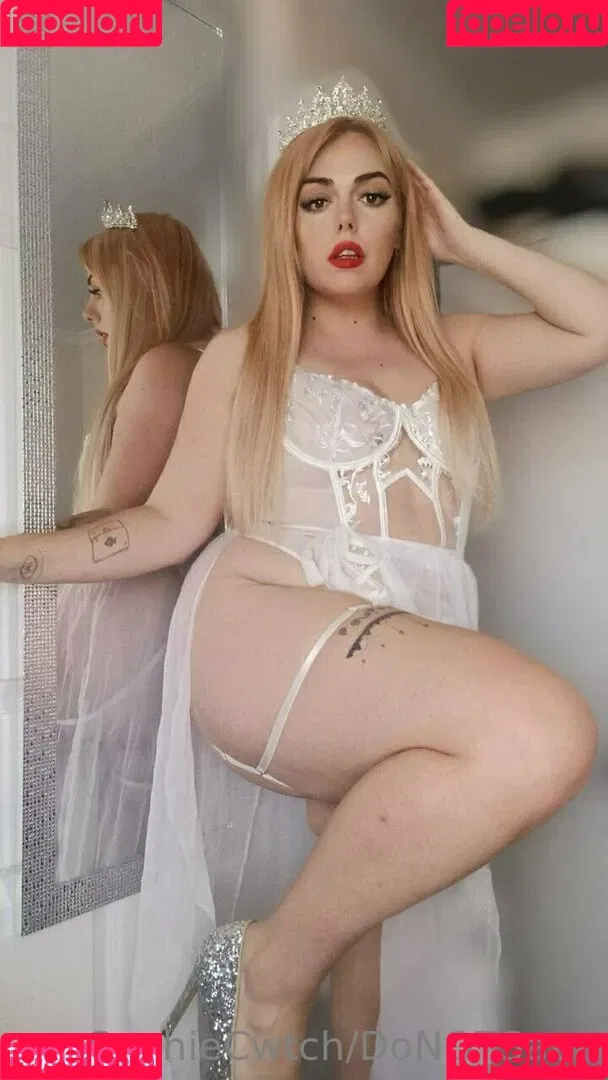 sophiecwtch Onlyfans Photo Gallery 