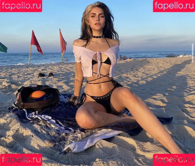 autumngravesz Onlyfans Photo Gallery 