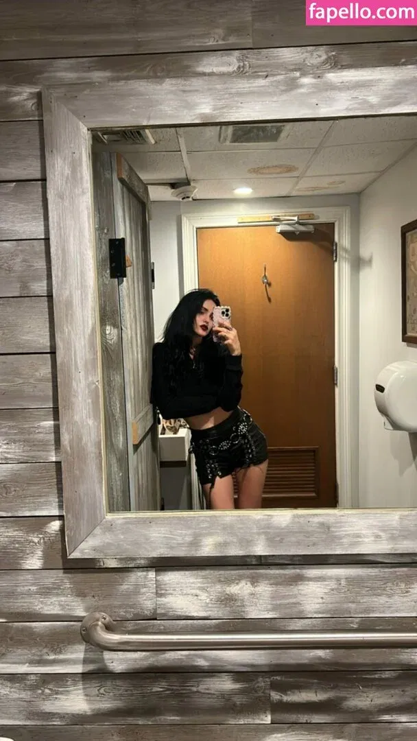 autumngravesz Onlyfans Photo Gallery 