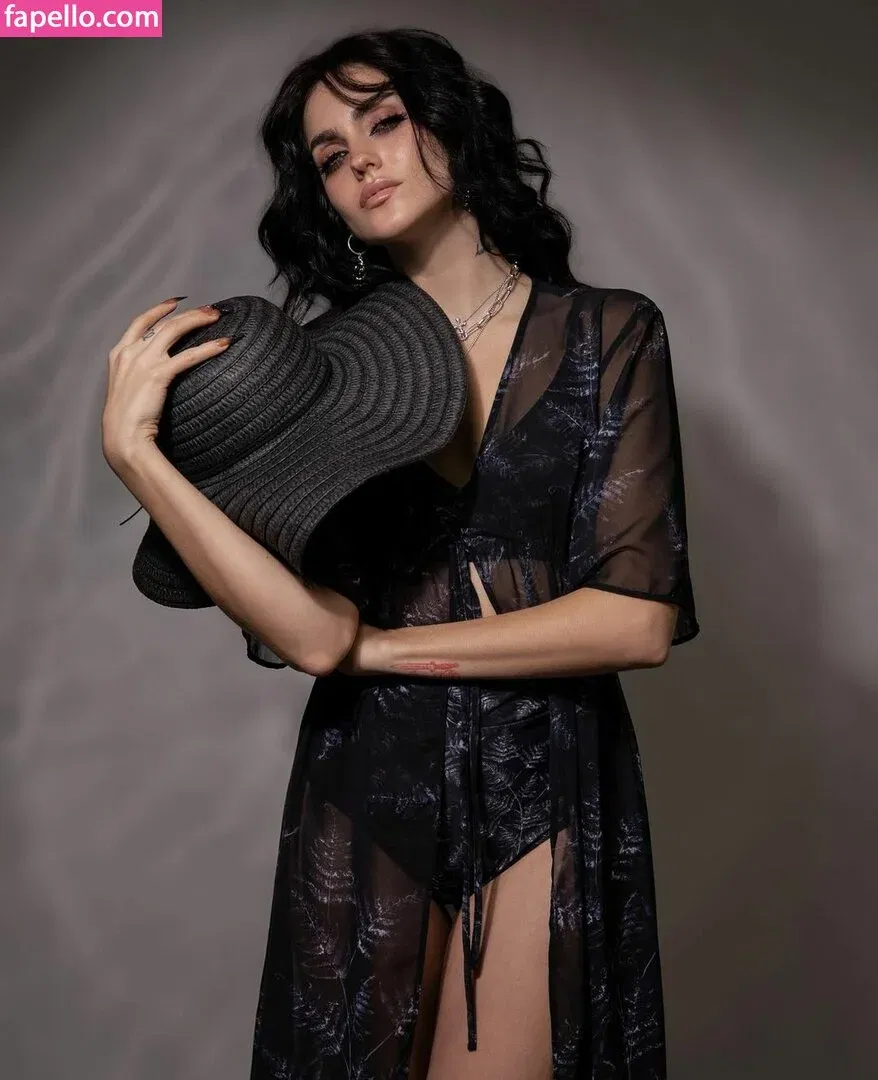 autumngravesz Onlyfans Photo Gallery 