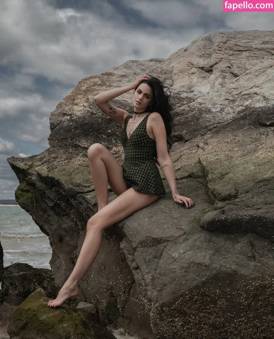 autumngravesz Onlyfans Photo Gallery 