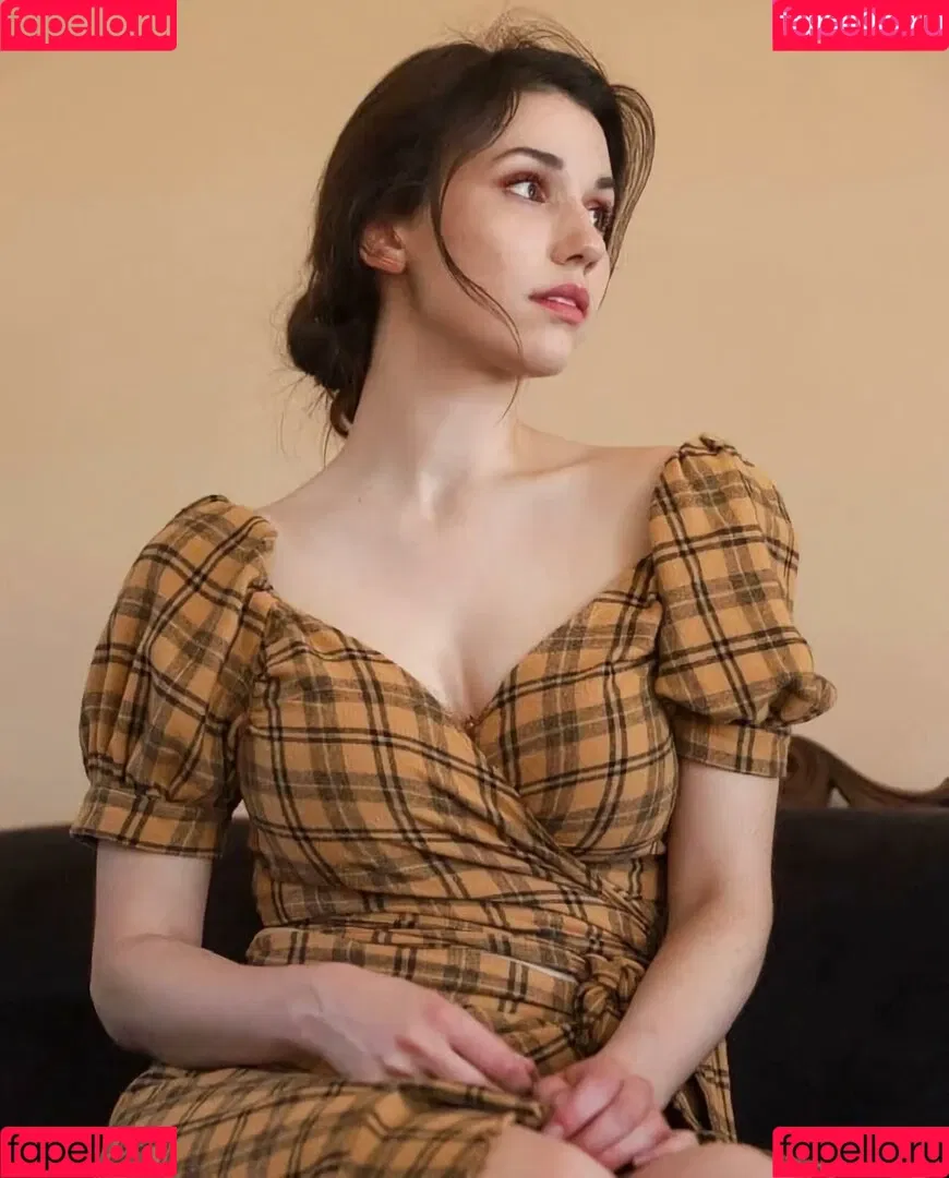 Grace Caroline Currey Onlyfans Photo Gallery 