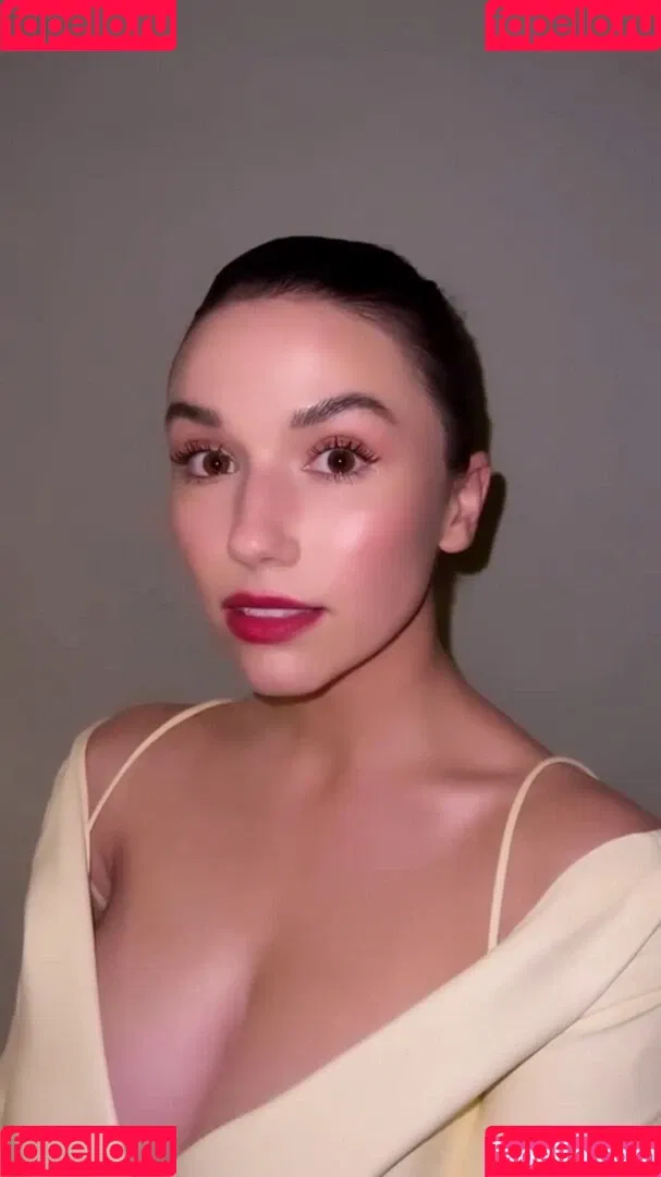 Grace Caroline Currey Onlyfans Photo Gallery 