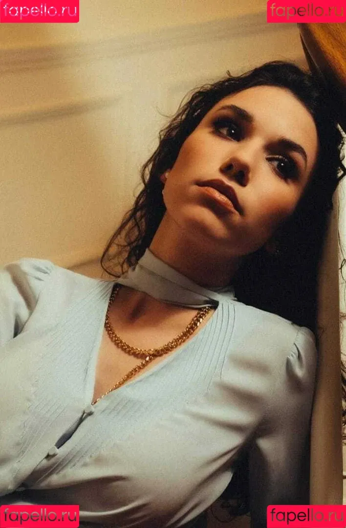 Grace Caroline Currey Onlyfans Photo Gallery 