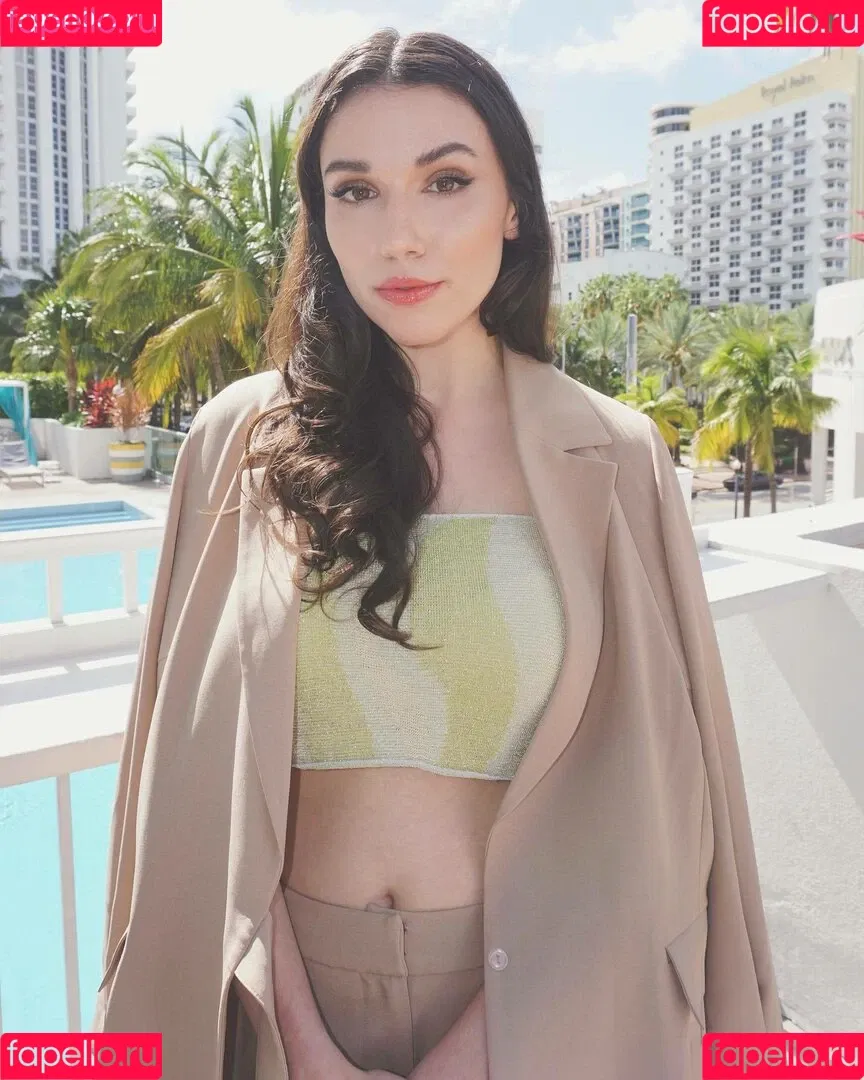 Grace Caroline Currey Onlyfans Photo Gallery 