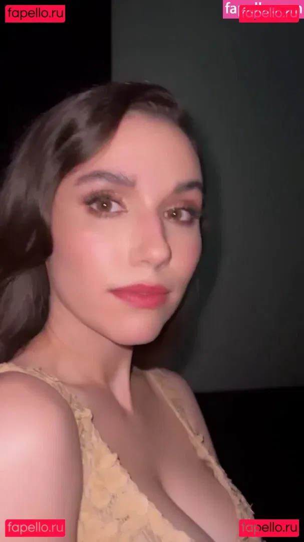 Grace Caroline Currey Onlyfans Photo Gallery 