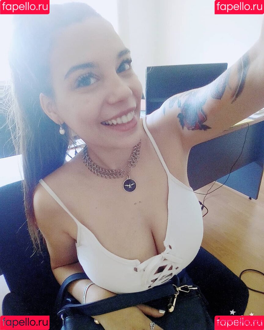 genesis18 Onlyfans Photo Gallery 