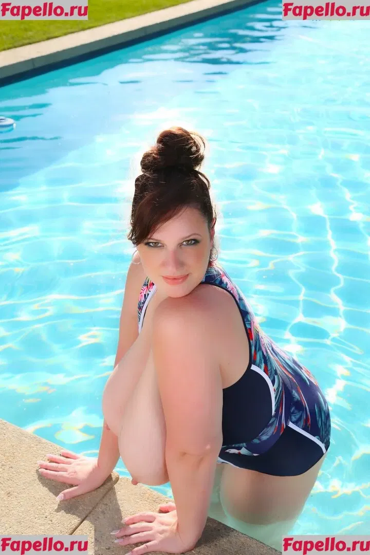 Lana Kendrick Onlyfans Photo Gallery 