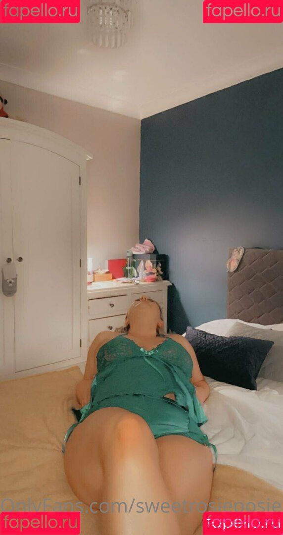 sweetrosieposie Onlyfans Photo Gallery 