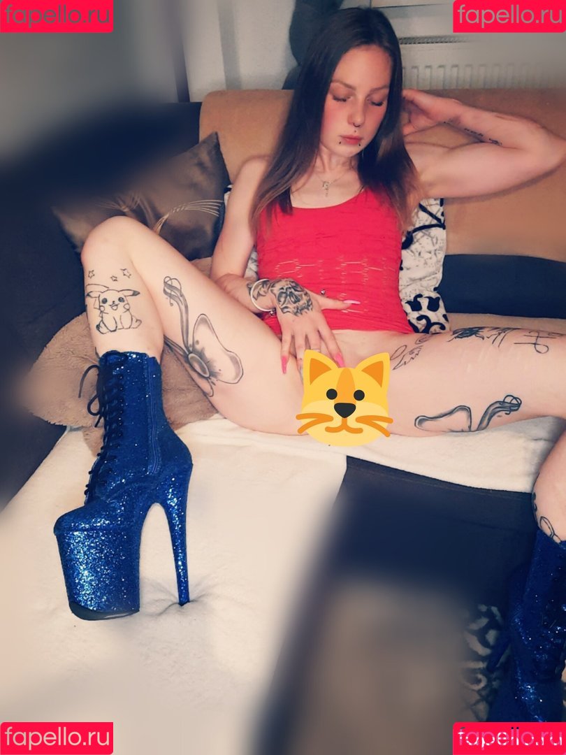 x.nicht_interessiert.x Onlyfans Photo Gallery 