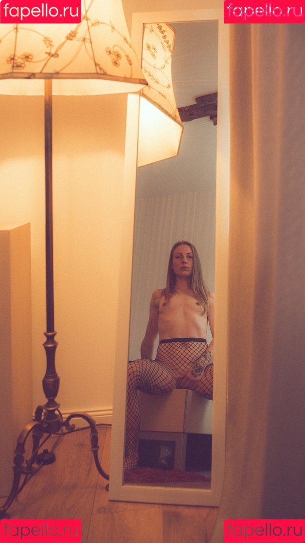 x.nicht_interessiert.x Onlyfans Photo Gallery 