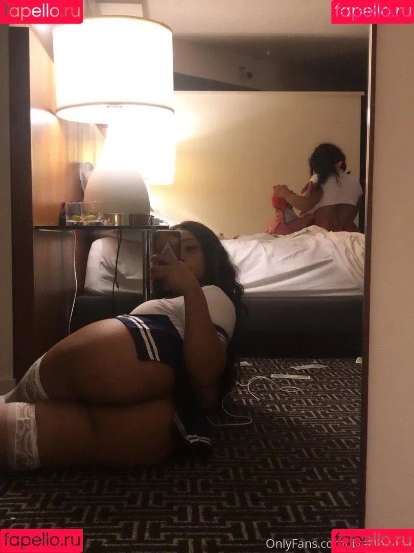 Livelifebaby Onlyfans Photo Gallery 