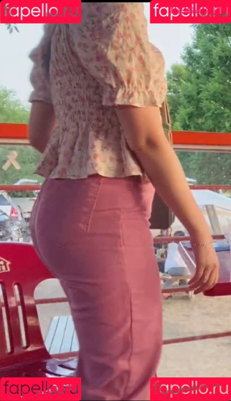 Yuli Onlyfans Photo Gallery 