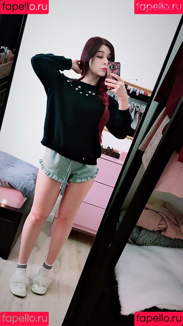 Yuli Onlyfans Photo Gallery 