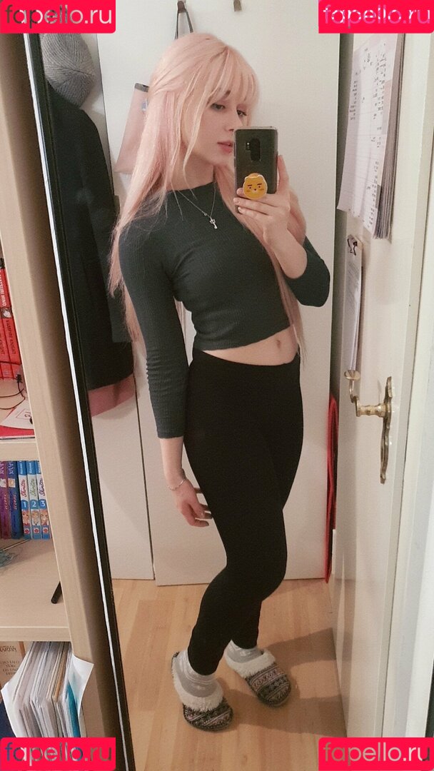 Yuli Onlyfans Photo Gallery 