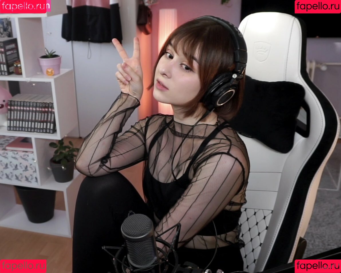 Yuli Onlyfans Photo Gallery 