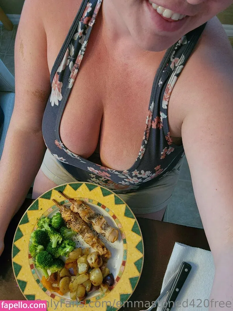 emmastoned420free Onlyfans Photo Gallery 