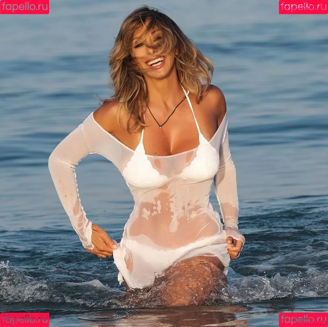 Sabrina Salerno Onlyfans Photo Gallery 