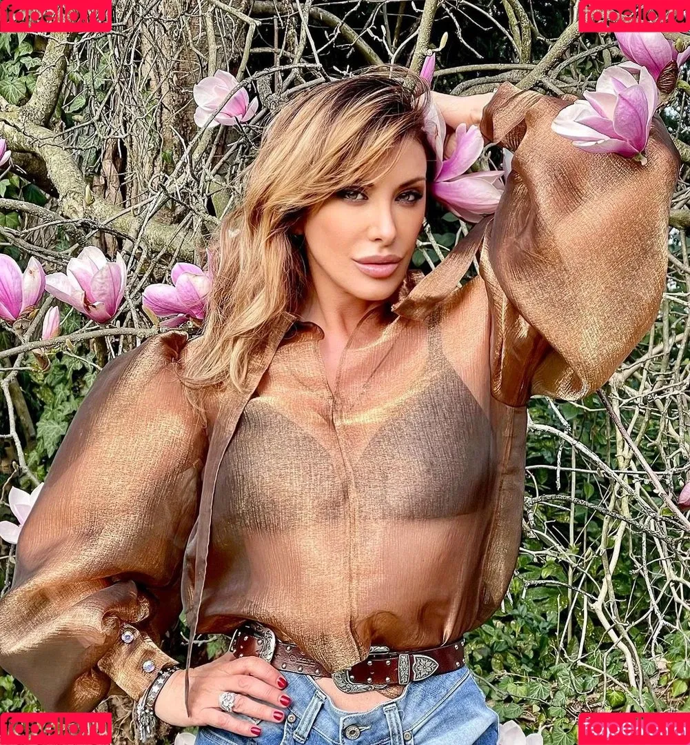 Sabrina Salerno Onlyfans Photo Gallery 