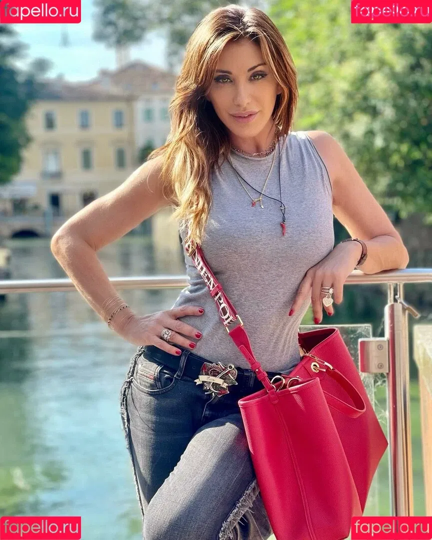 Sabrina Salerno Onlyfans Photo Gallery 