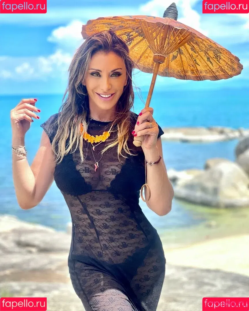 Sabrina Salerno Onlyfans Photo Gallery 