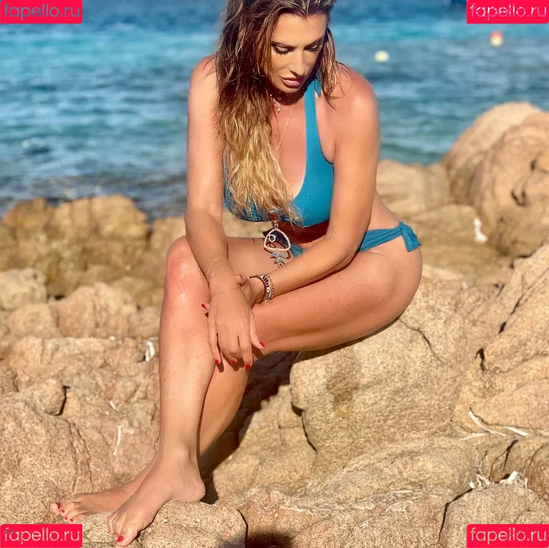Sabrina Salerno Onlyfans Photo Gallery 