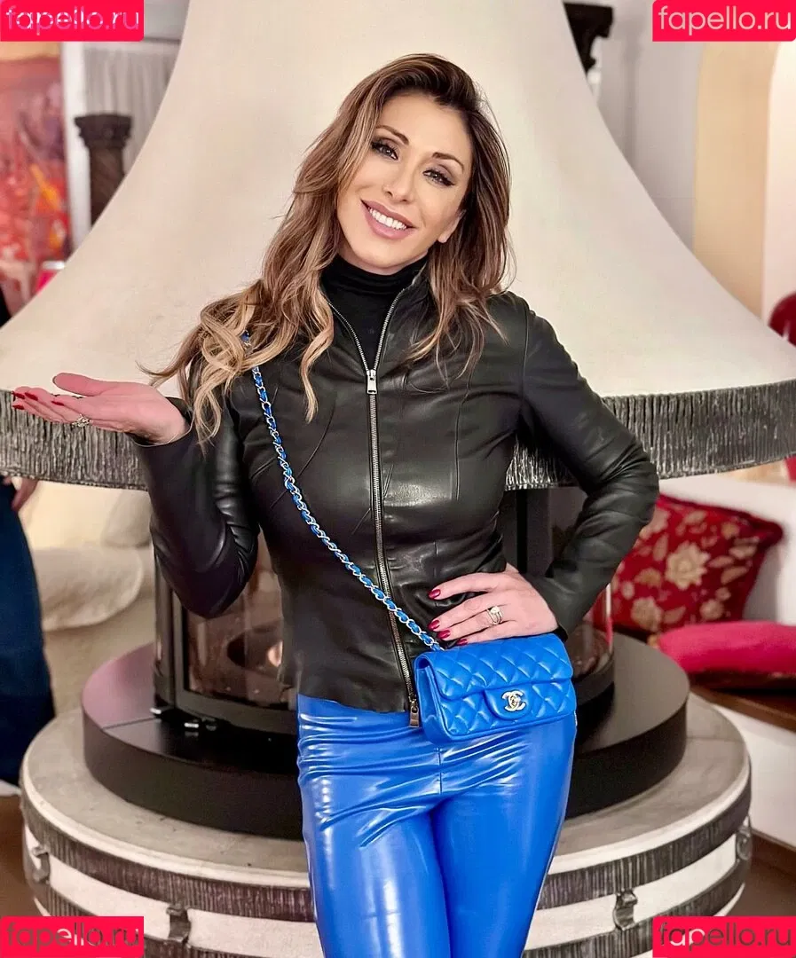 Sabrina Salerno Onlyfans Photo Gallery 