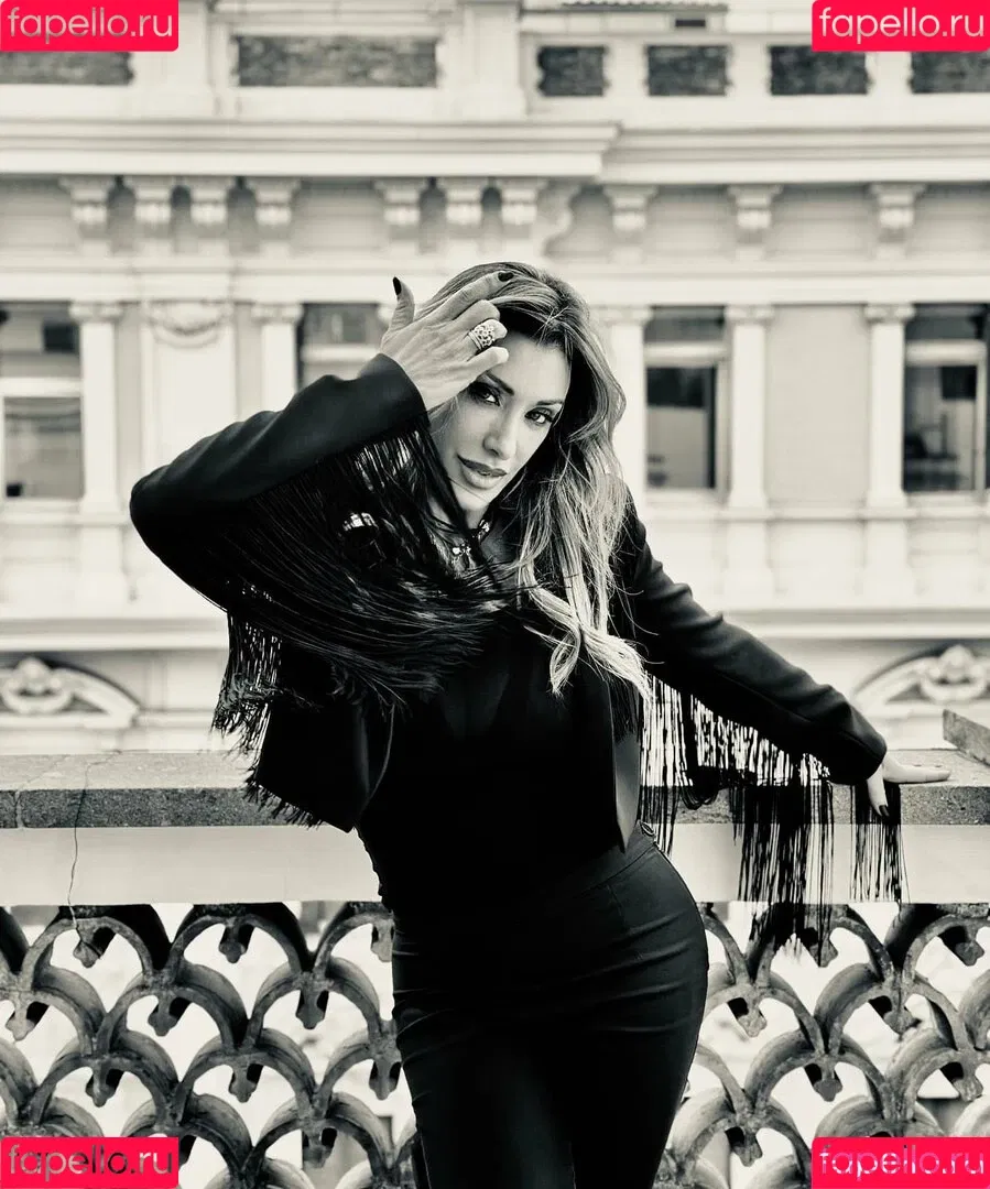 Sabrina Salerno Onlyfans Photo Gallery 