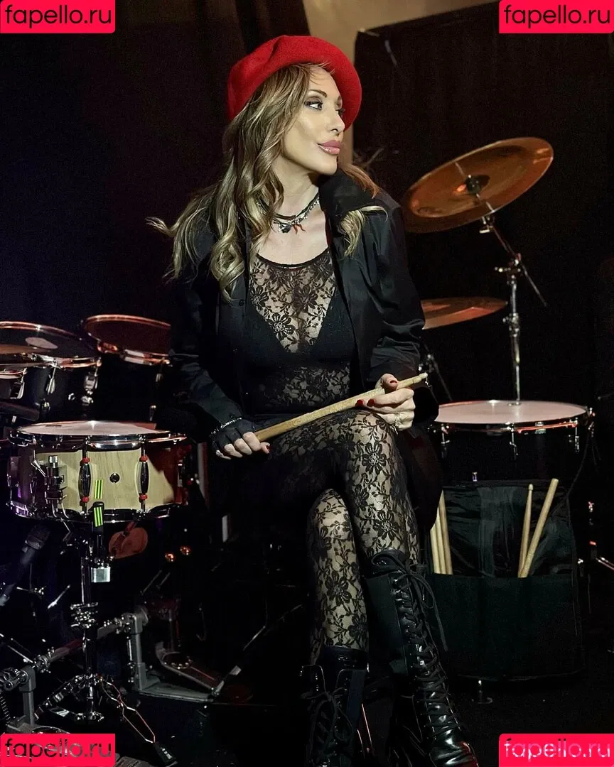 Sabrina Salerno Onlyfans Photo Gallery 