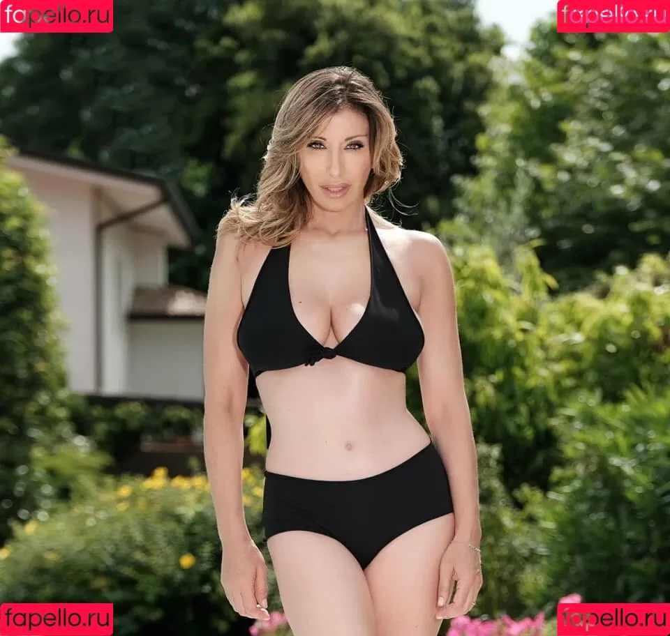 Sabrina Salerno Onlyfans Photo Gallery 
