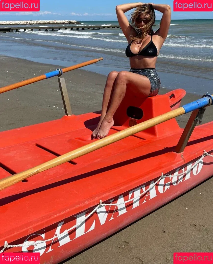 Sabrina Salerno Onlyfans Photo Gallery 