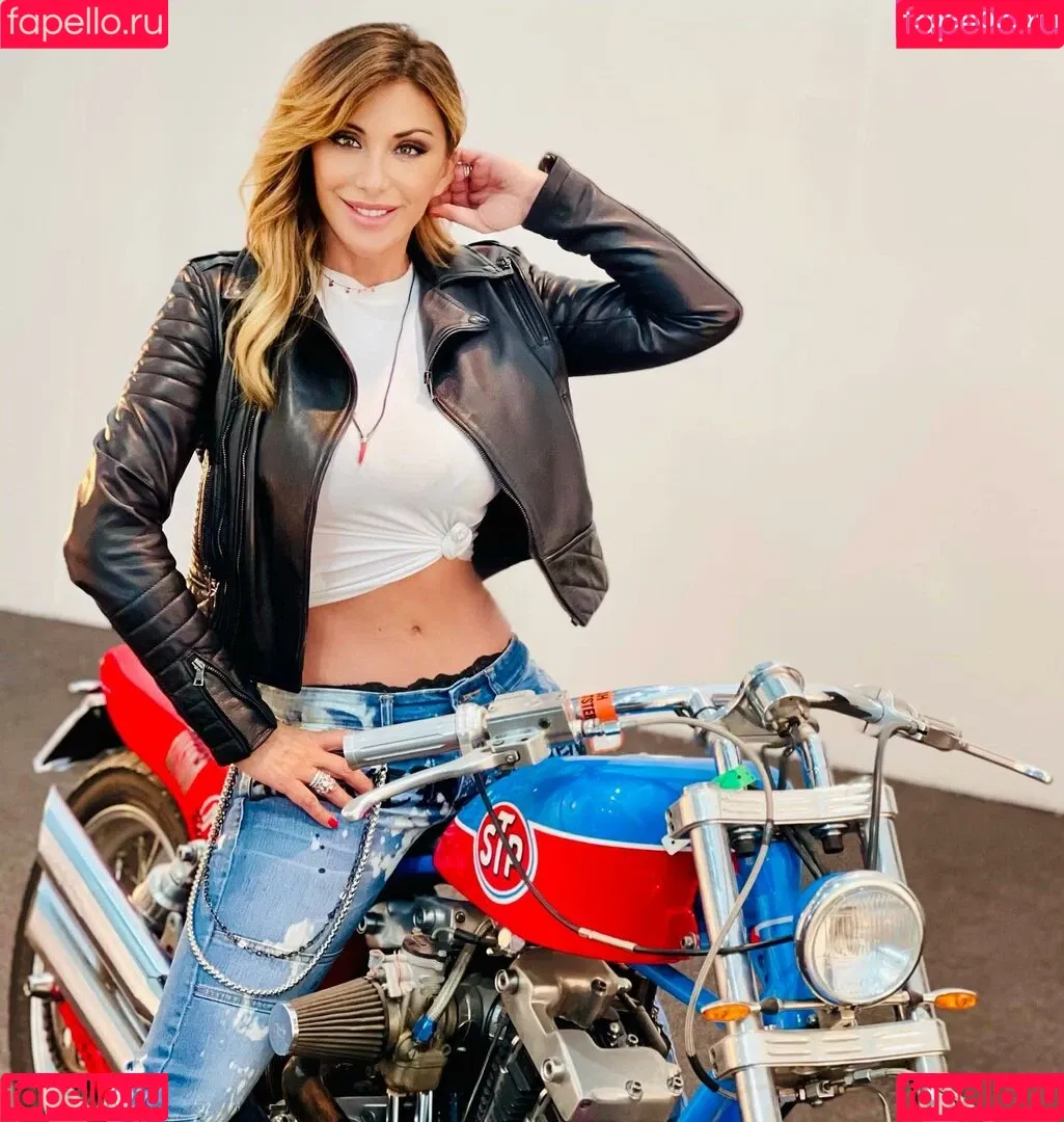 Sabrina Salerno Onlyfans Photo Gallery 