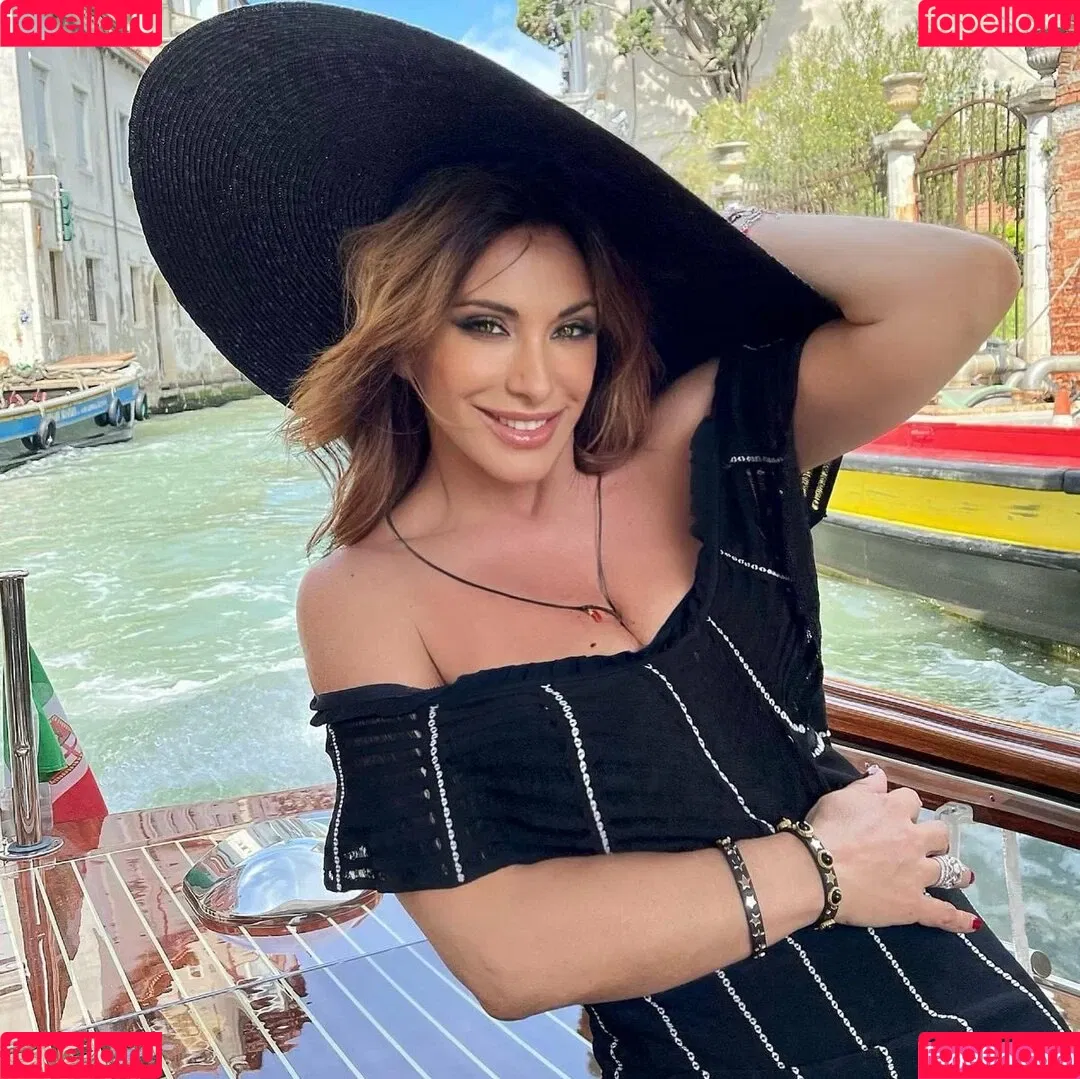 Sabrina Salerno Onlyfans Photo Gallery 