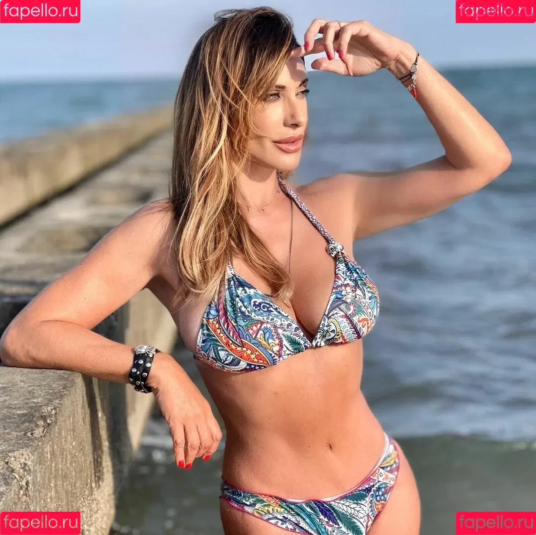 Sabrina Salerno Onlyfans Photo Gallery 