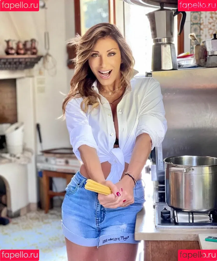 Sabrina Salerno Onlyfans Photo Gallery 