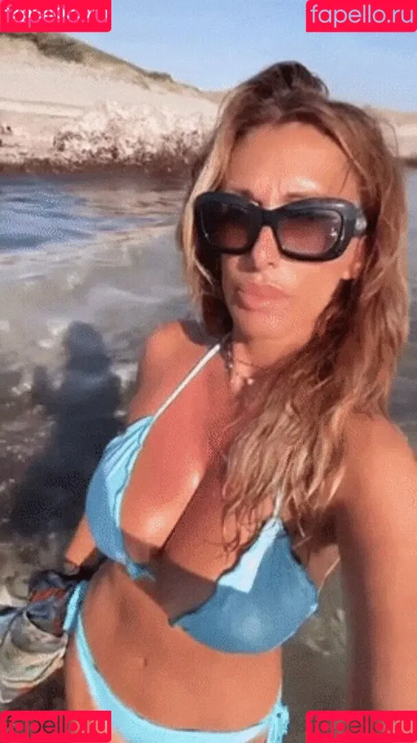 Sabrina Salerno Onlyfans Photo Gallery 