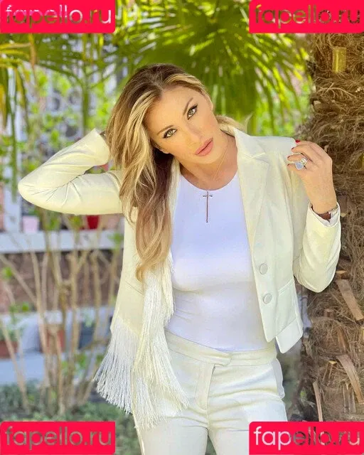 Sabrina Salerno Onlyfans Photo Gallery 