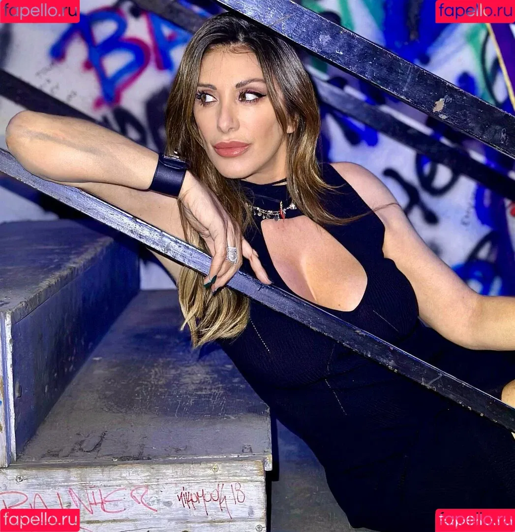 Sabrina Salerno Onlyfans Photo Gallery 