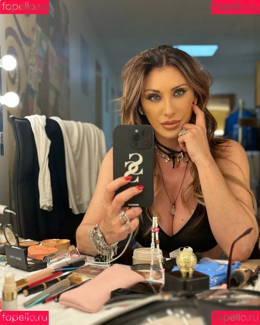 Sabrina Salerno Onlyfans Photo Gallery 