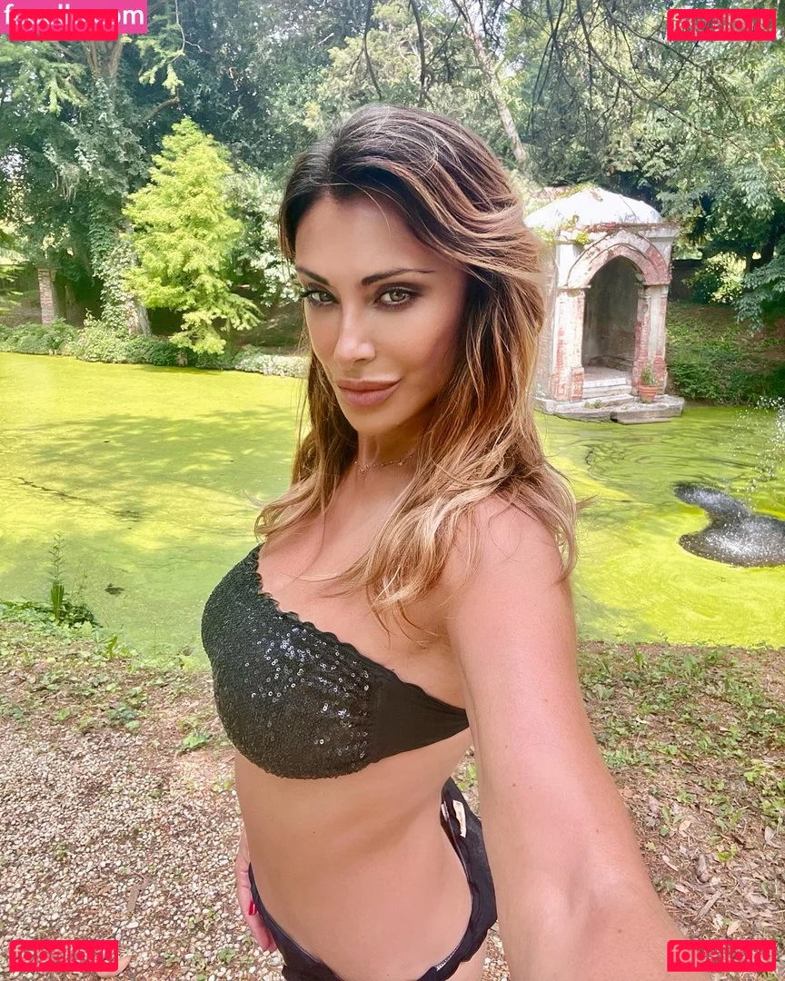 Sabrina Salerno Onlyfans Photo Gallery 