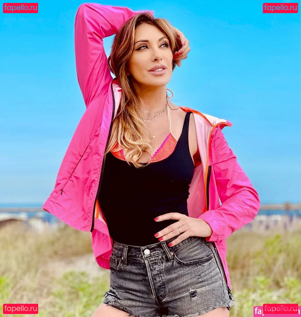 Sabrina Salerno Onlyfans Photo Gallery 