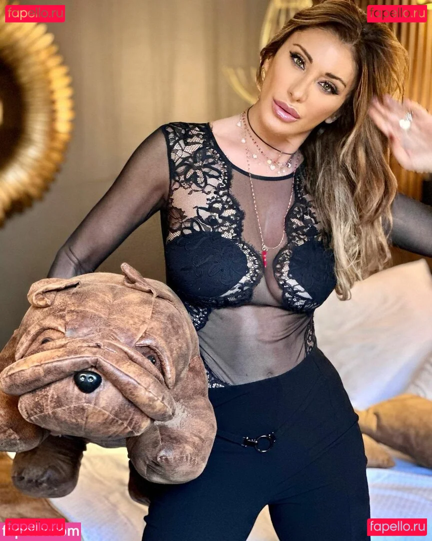 Sabrina Salerno Onlyfans Photo Gallery 