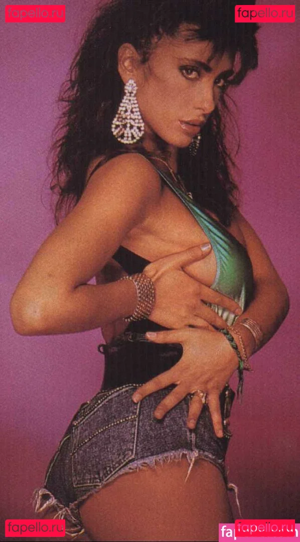 Sabrina Salerno Onlyfans Photo Gallery 