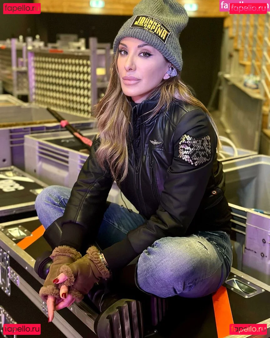 Sabrina Salerno Onlyfans Photo Gallery 