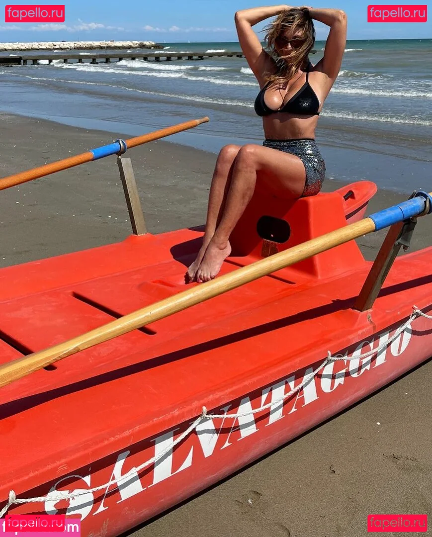 Sabrina Salerno Onlyfans Photo Gallery 