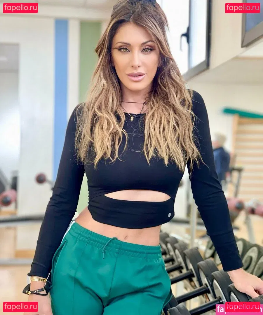 Sabrina Salerno Onlyfans Photo Gallery 