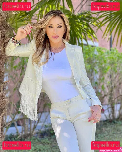 Sabrina Salerno Onlyfans Photo Gallery 