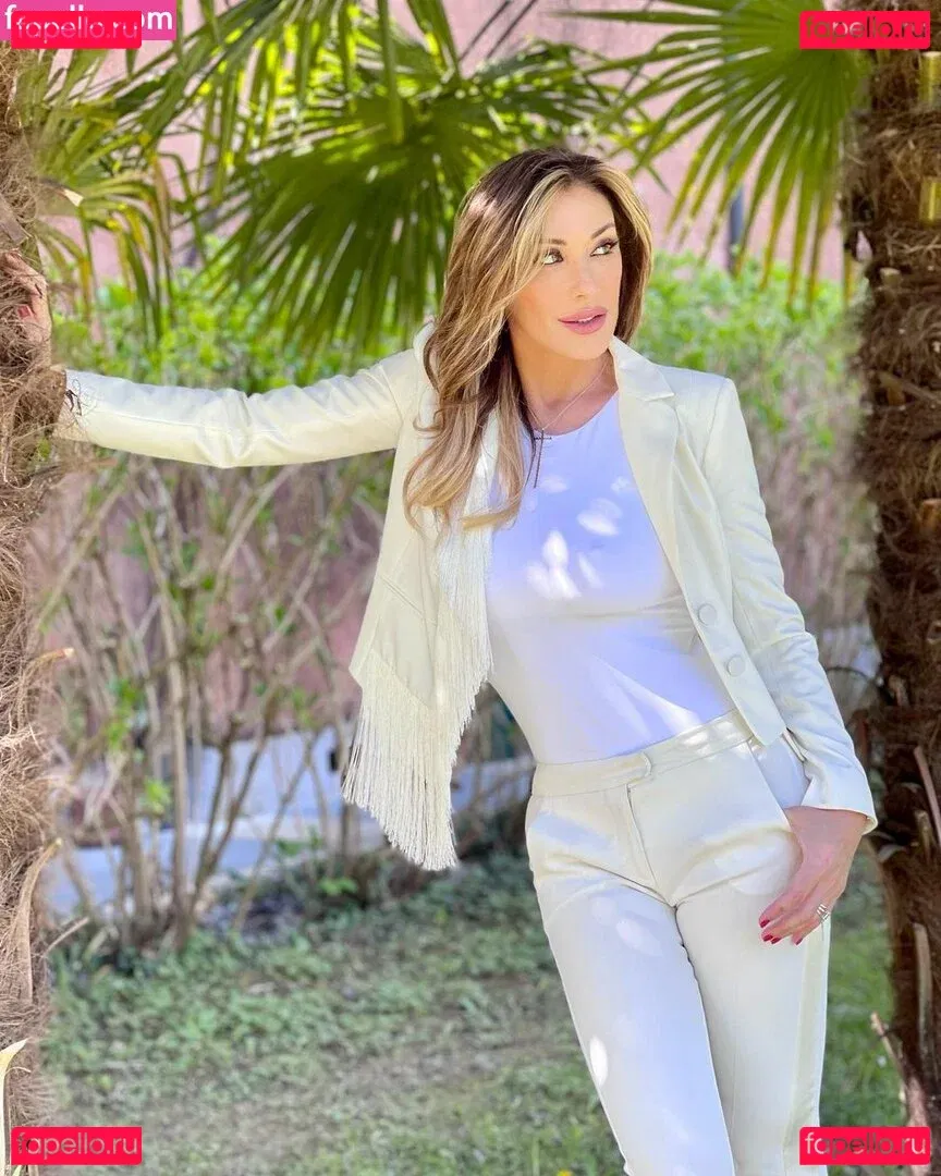 Sabrina Salerno Onlyfans Photo Gallery 